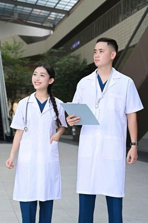 Áo Blouse Bác Sĩ Cao Cấp